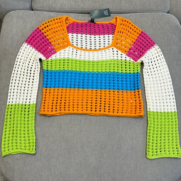 NWT Colorful Crochet Top - Picture 2 of 6